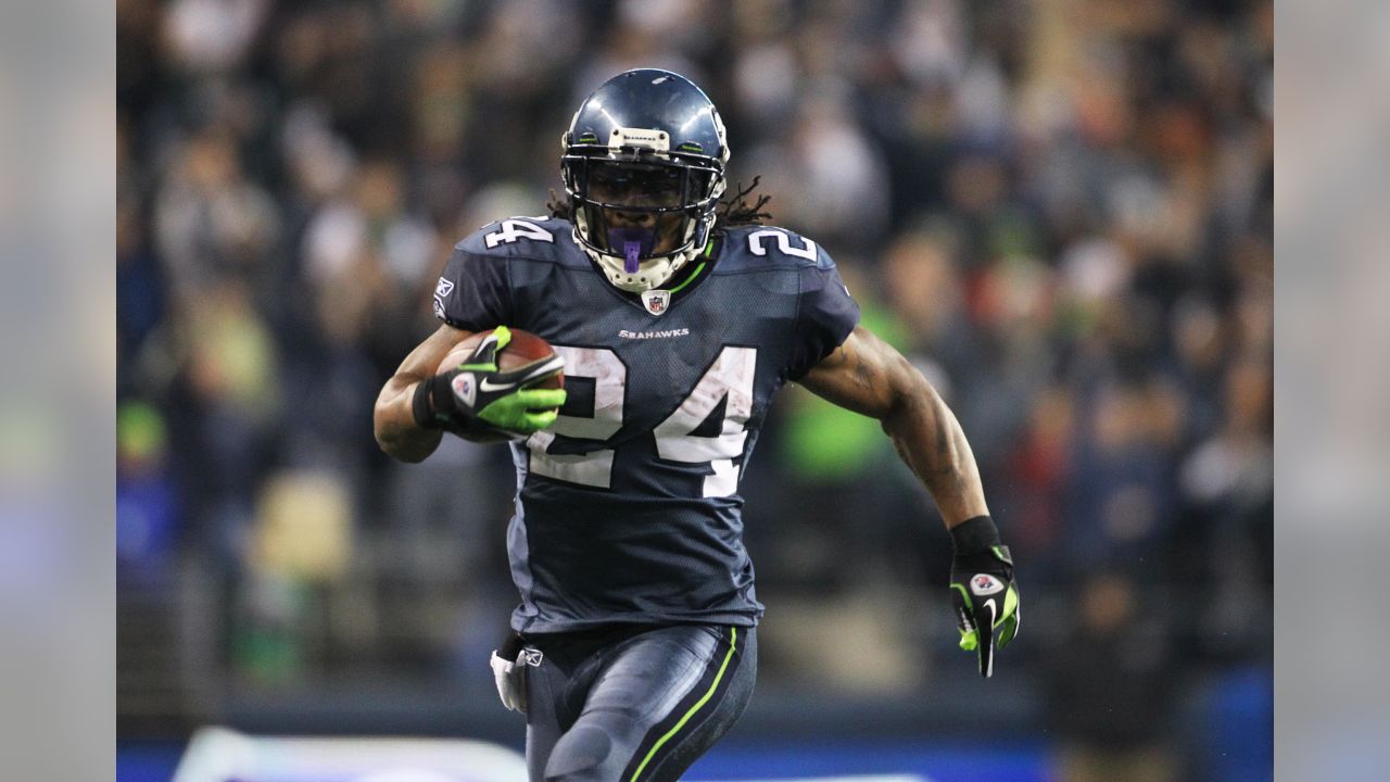 3,916 Marshawn Lynch Seahawks Stock Photos, High-Res Pictures, and