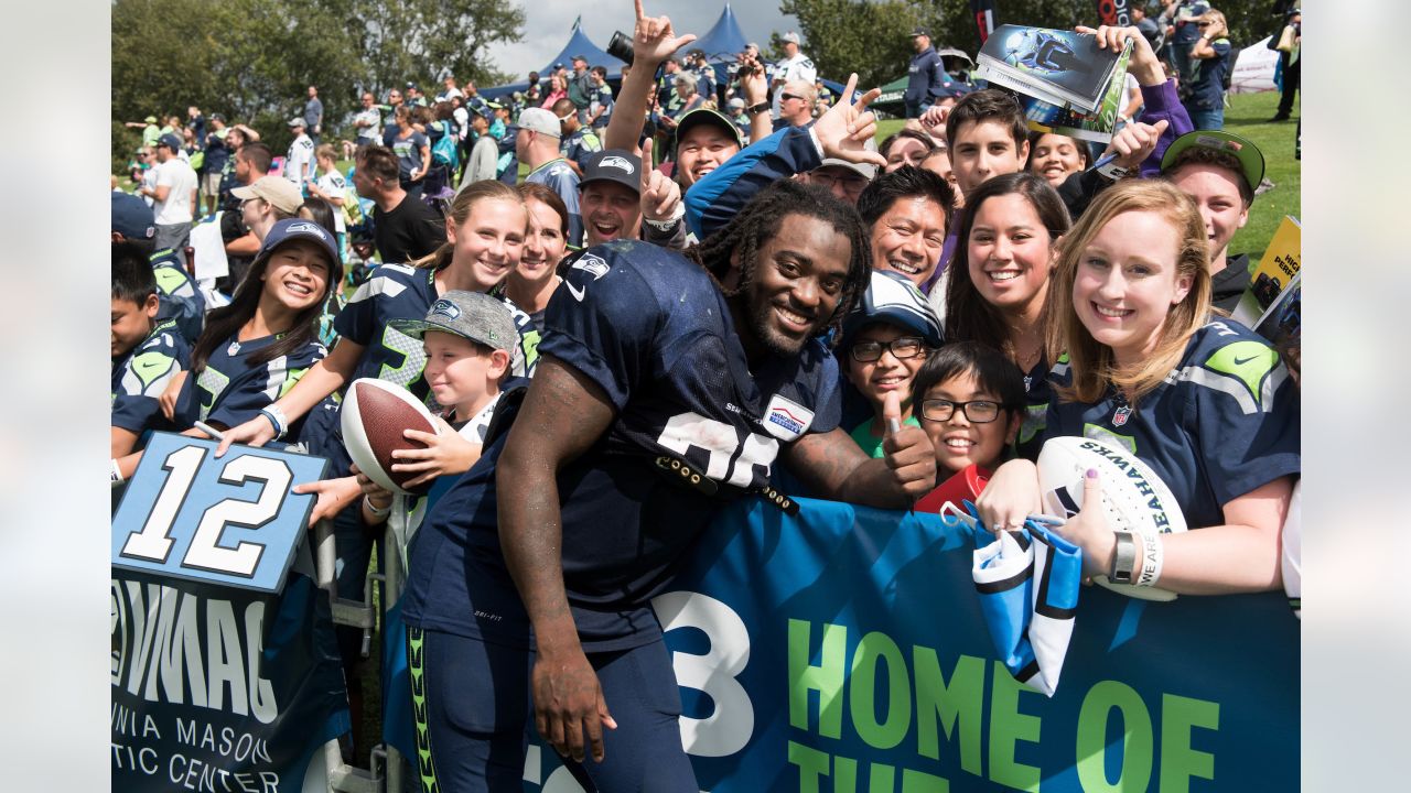 R.I.P Alex Collins : r/Seahawks