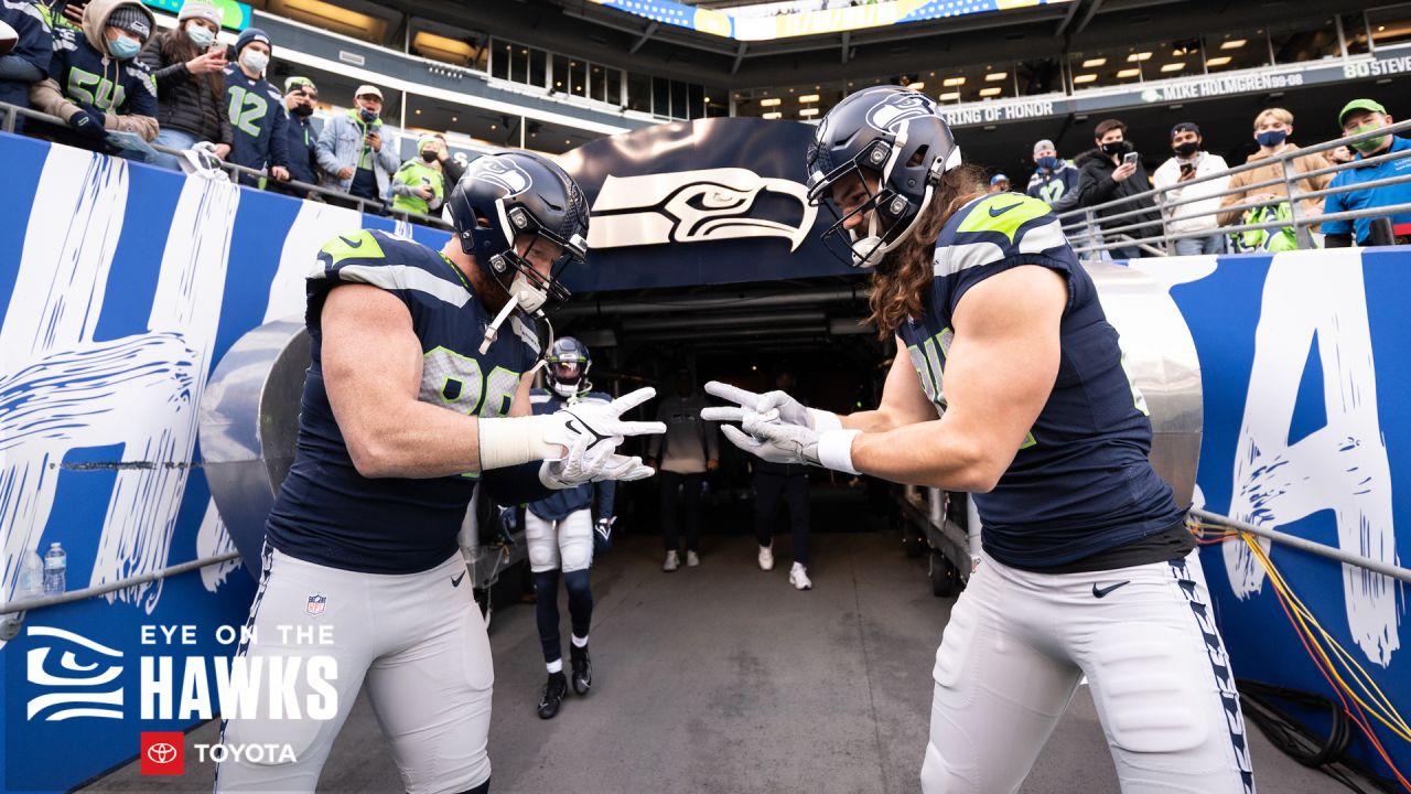 Best photos from Seahawks vs. 49ers matchup in Week 13