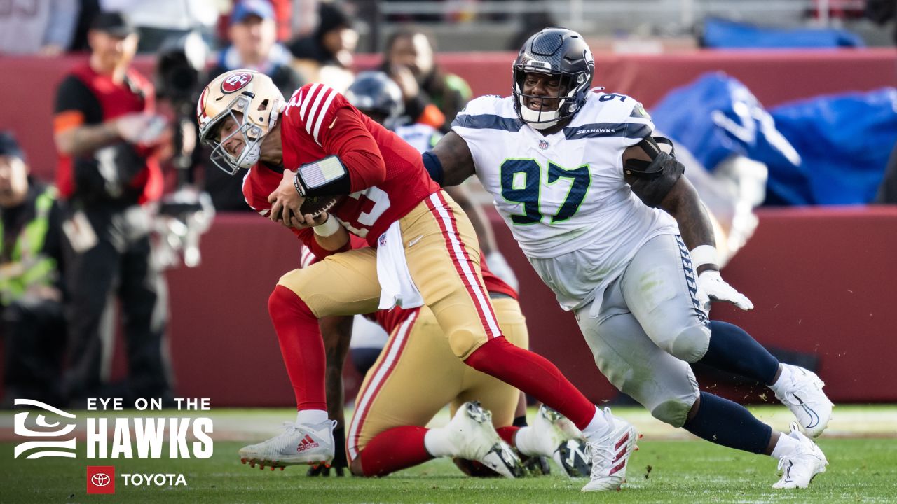 Video: Former Seahawks DL Poona Ford has dream highlight at Bills camp -  Field Gulls