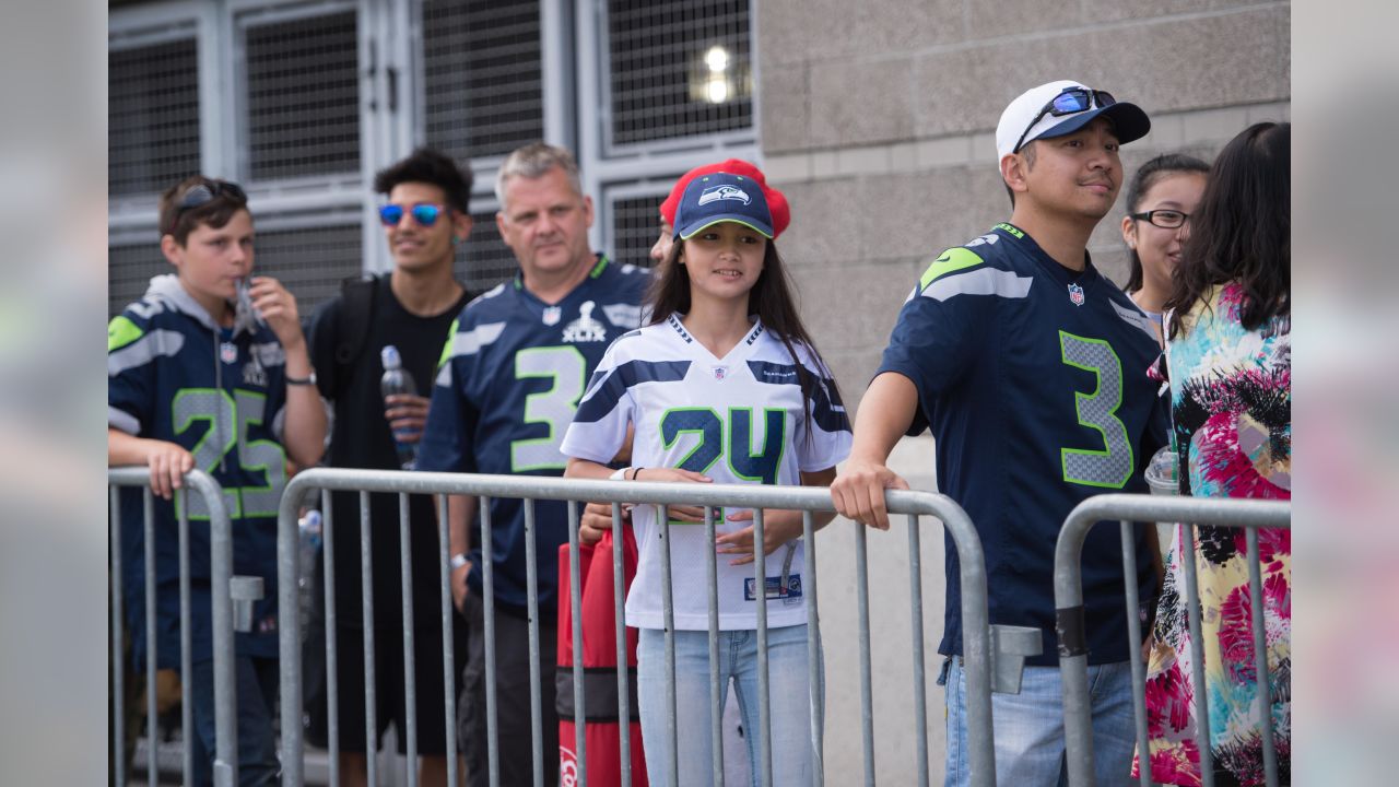 Seahawks 2017 single-game tickets officially on sale July 31st - Field Gulls