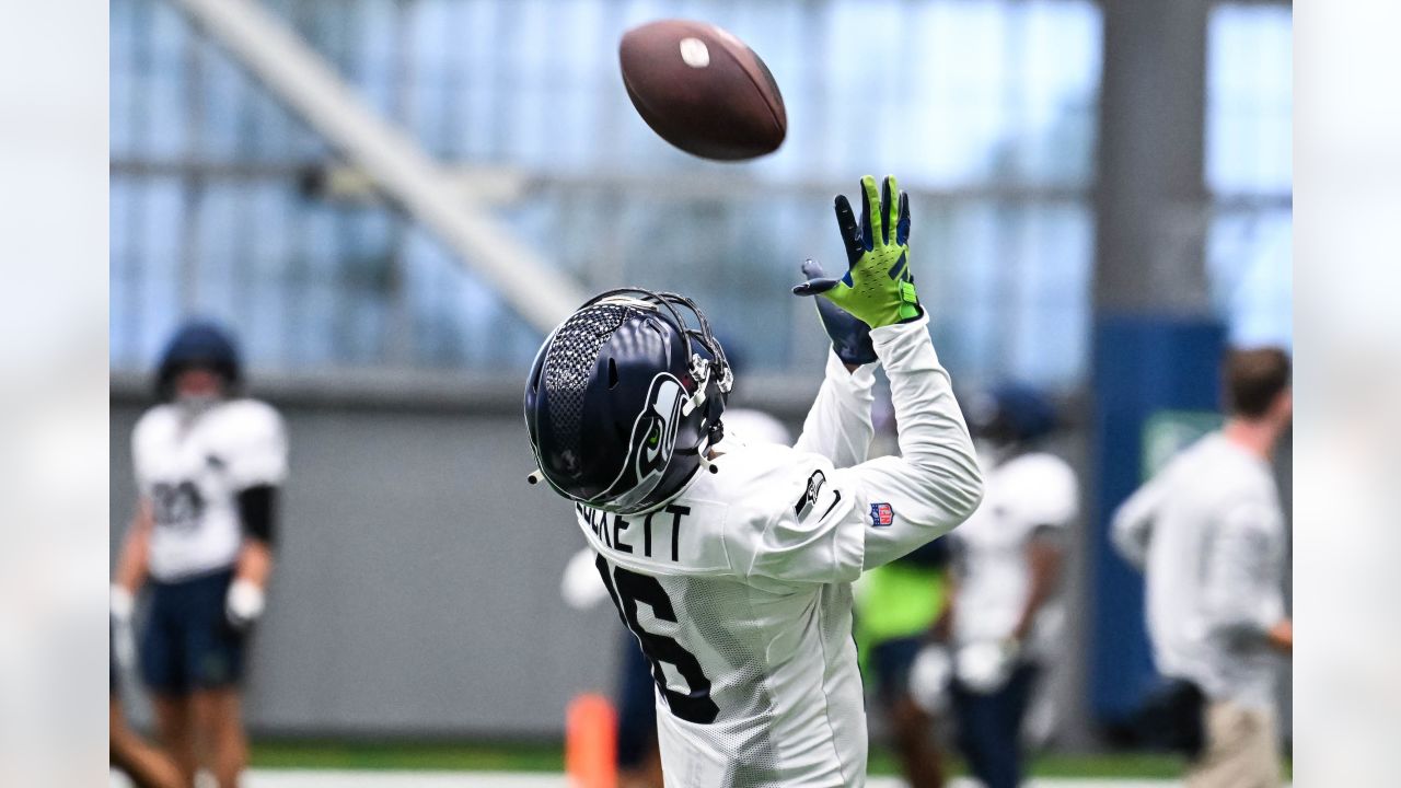 Seahawks vs. Giants inactives: What NFL injury report says and who is not  playing in Week 4 on Monday - DraftKings Network