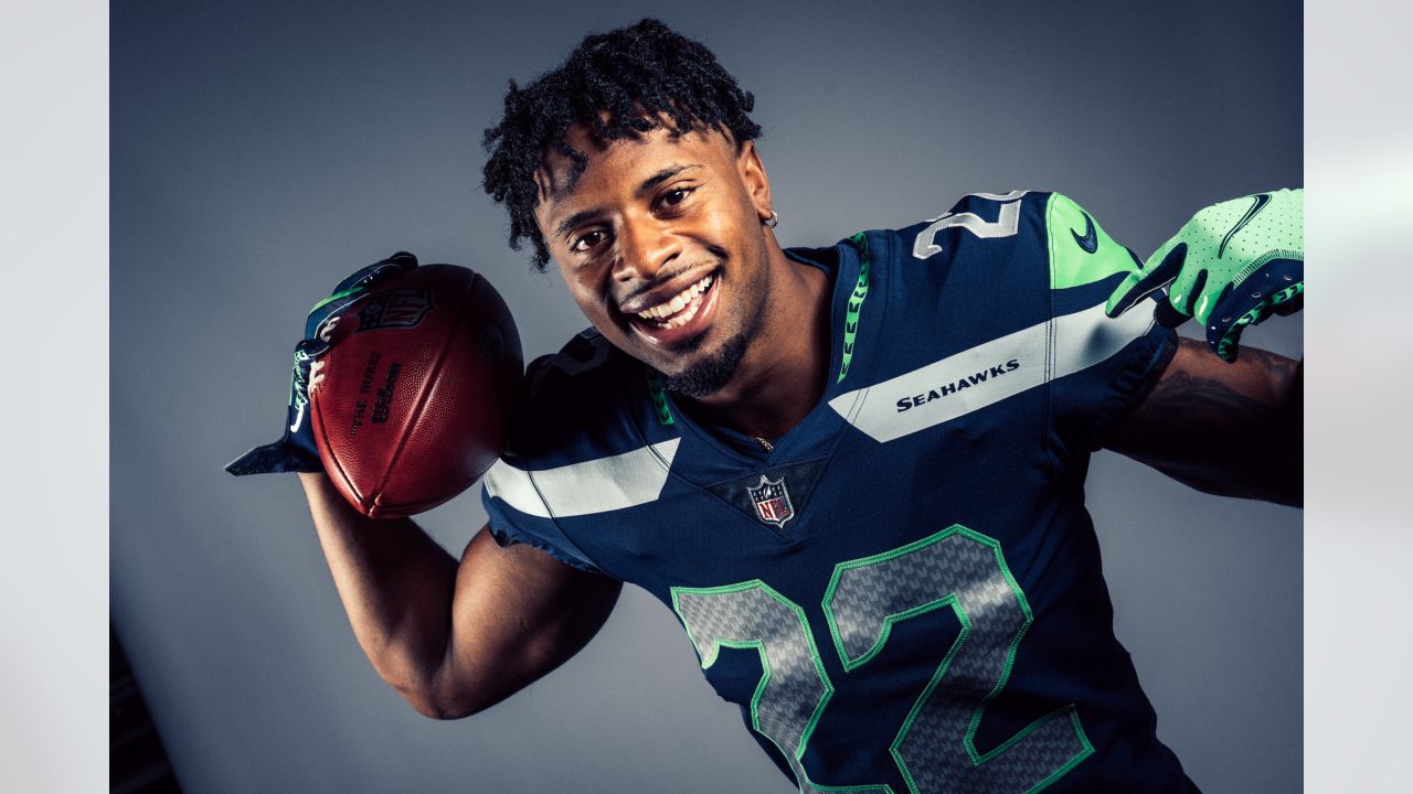 Seahawks 90-Man Roster Rundown: Damien Lewis - Sports Illustrated Seattle  Seahawks News, Analysis and More