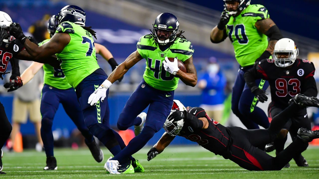 Carlos Hyde's return pushes Seahawks by Cardinals into NFC West lead