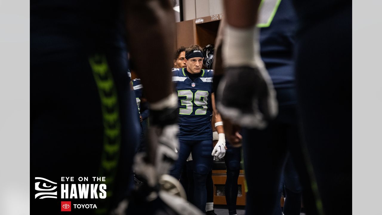 PHOTOS: Eye On The Hawks - Behind The Scenes From Saturday's Preseason Win  Over The Cowboys