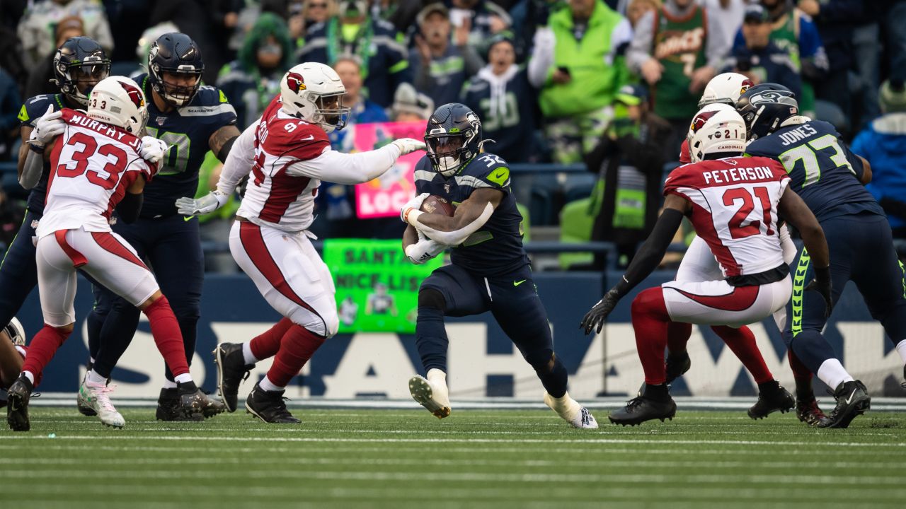 Seahawks and Cardinals fought for 75 minutes in a game that was impossible  to win 