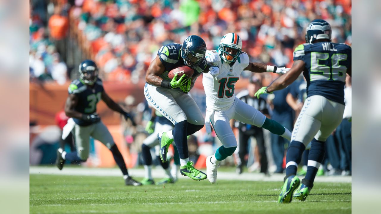 Amid the change in Seattle, Bobby Wagner continues to set himself