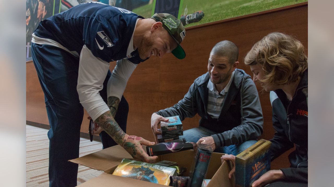 NFL linebacker Cassius Marsh and his love of Magic: The Gathering