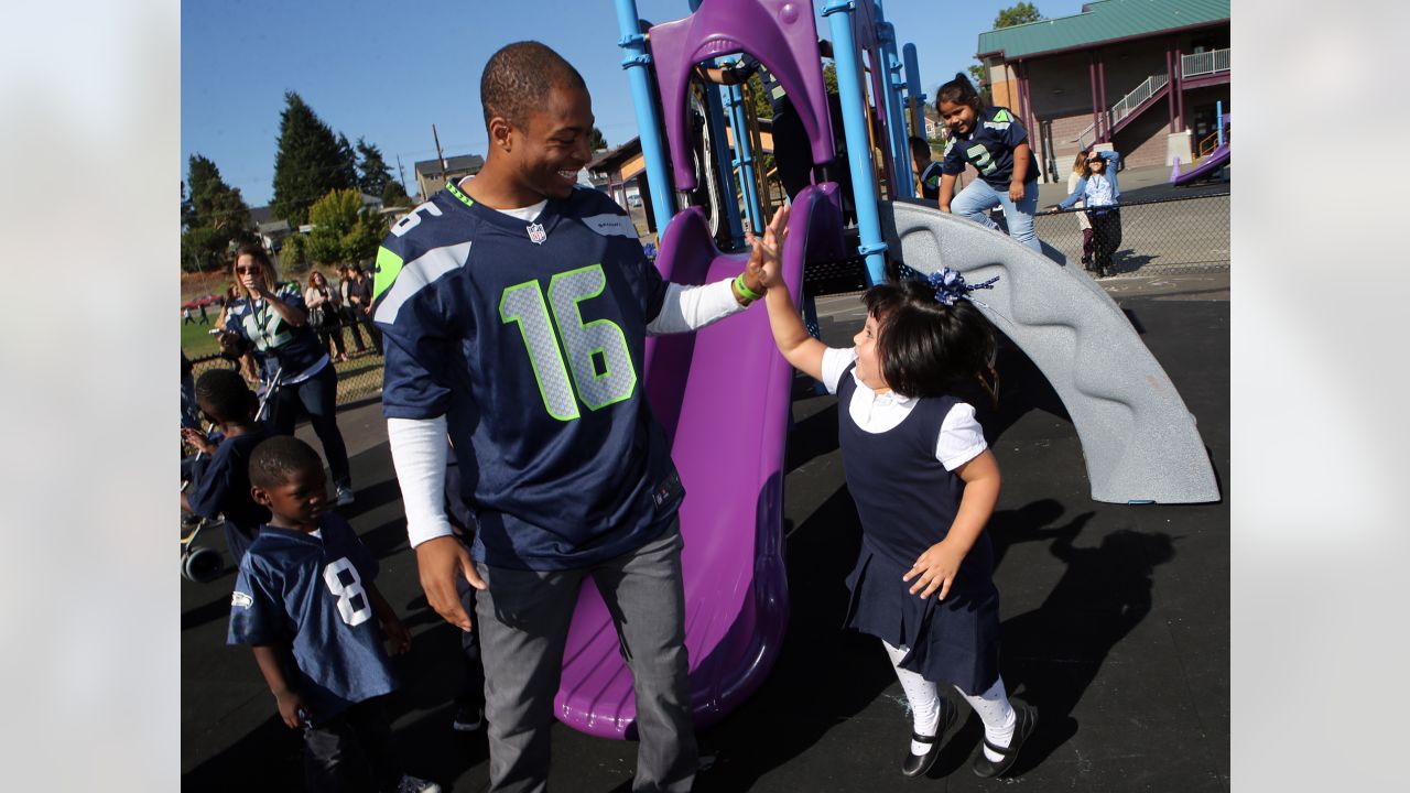 Seahawks PR on X: A standout season for Defensive Rookie of the Year  nominee @Seahawks CB @_Tariqwoolen. #GoHawks  / X