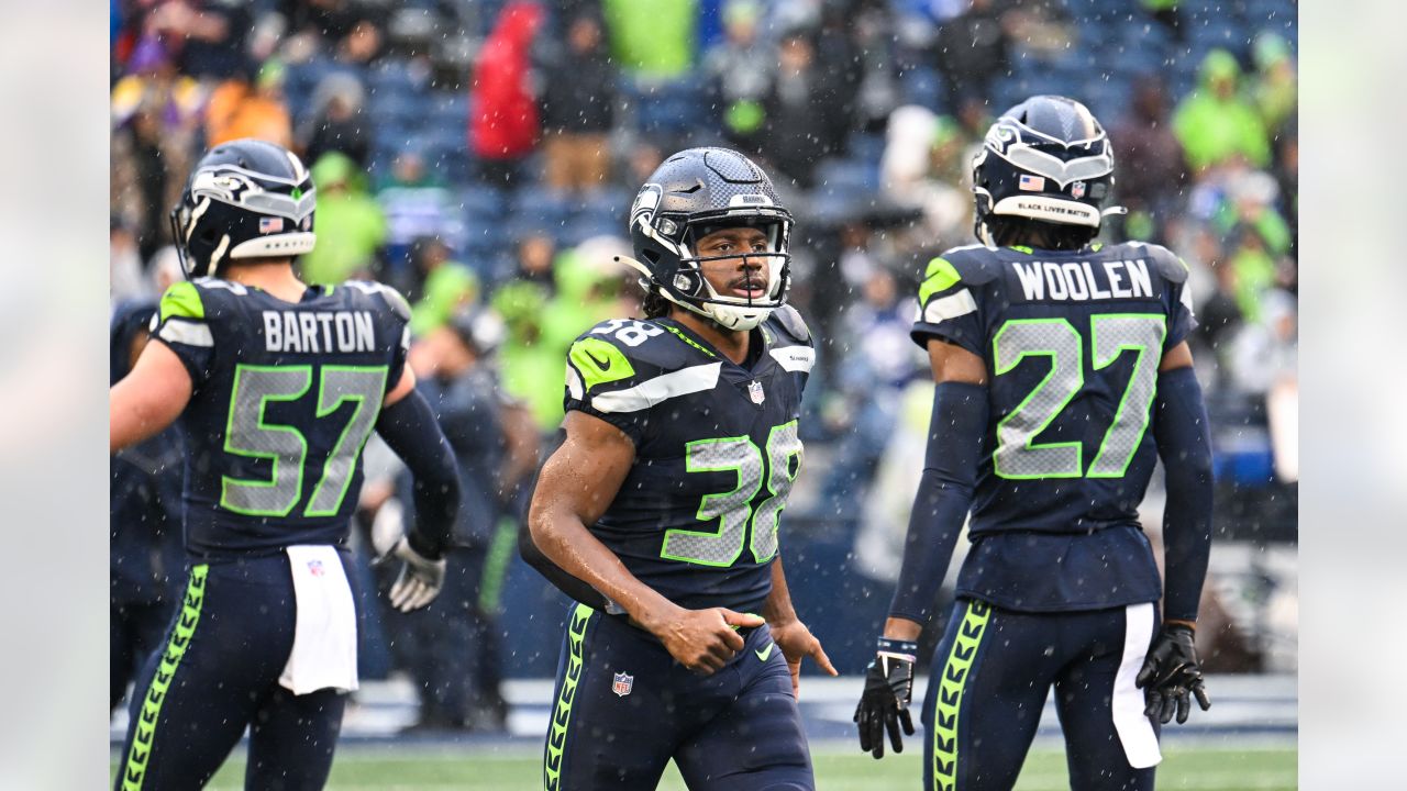 Seahawks News 1/3: Our thoughts are with Damar Hamlin - Field Gulls