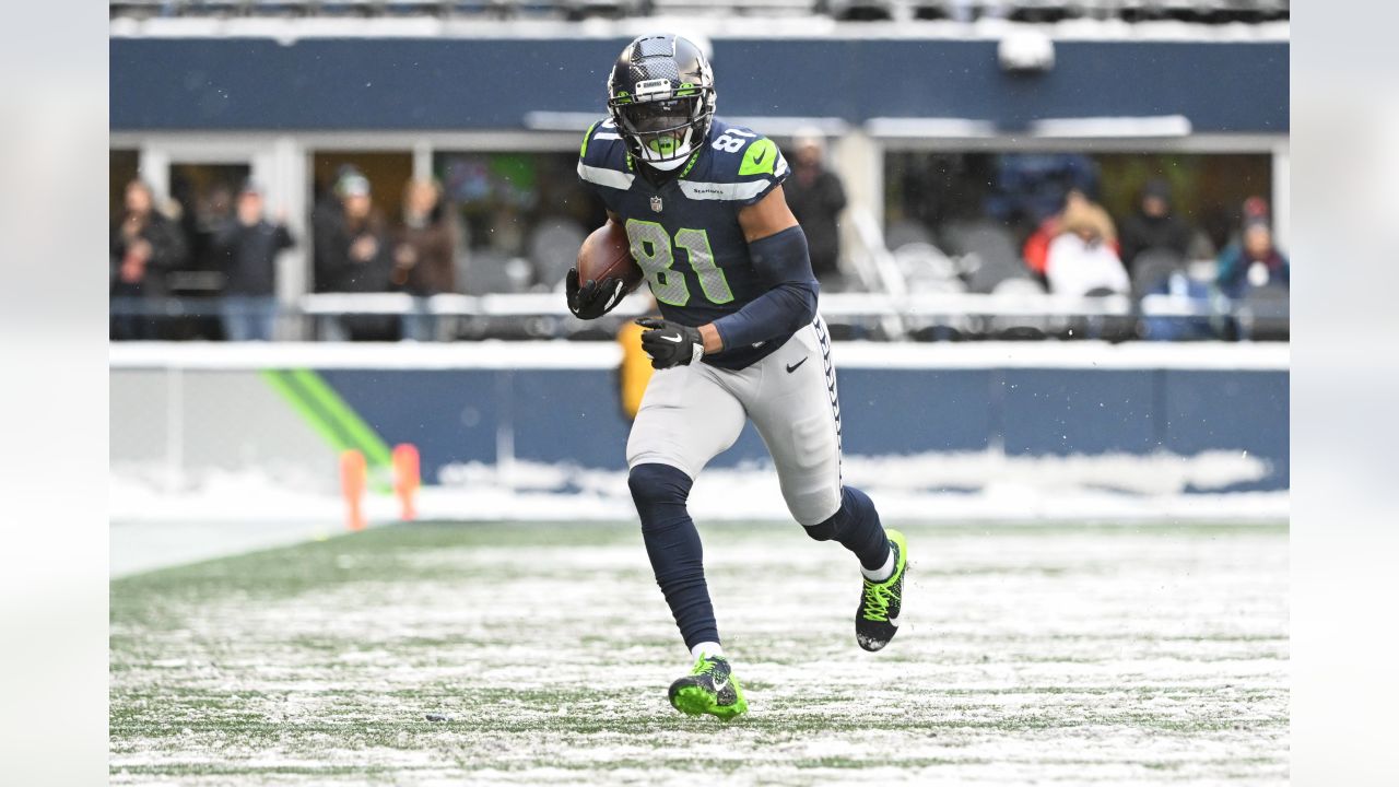 The #Seahawks activated DE LJ Collier from the COVID-19 list to the active  roster! - Seattle gets more DL depth back. They only have 2 more…