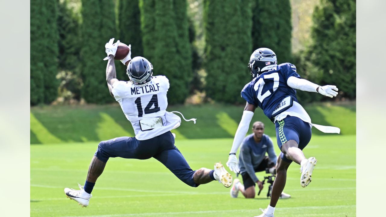 Seahawks rookie WR Jake Bobo making strong case for roster spot