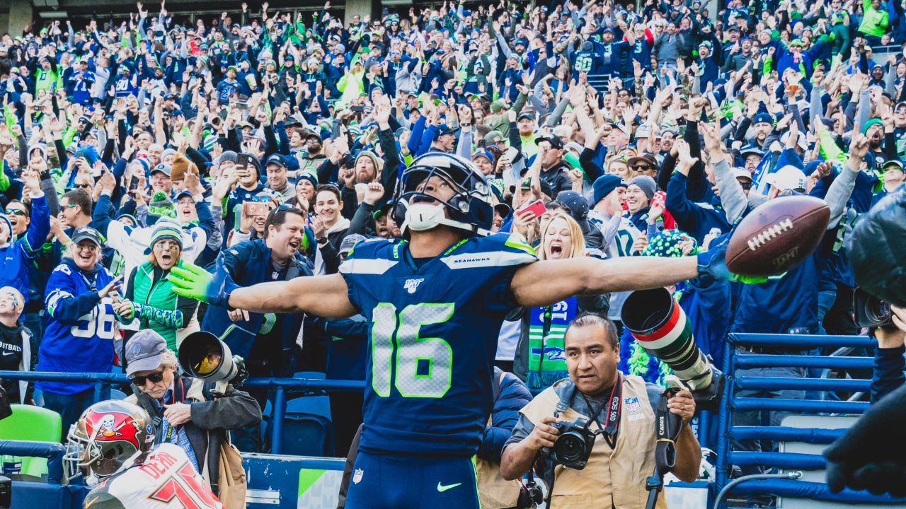 Seahawks Chris Carson & DK Metcalf Unveiled On NFL Network's Top 100  Players Of 2020 List