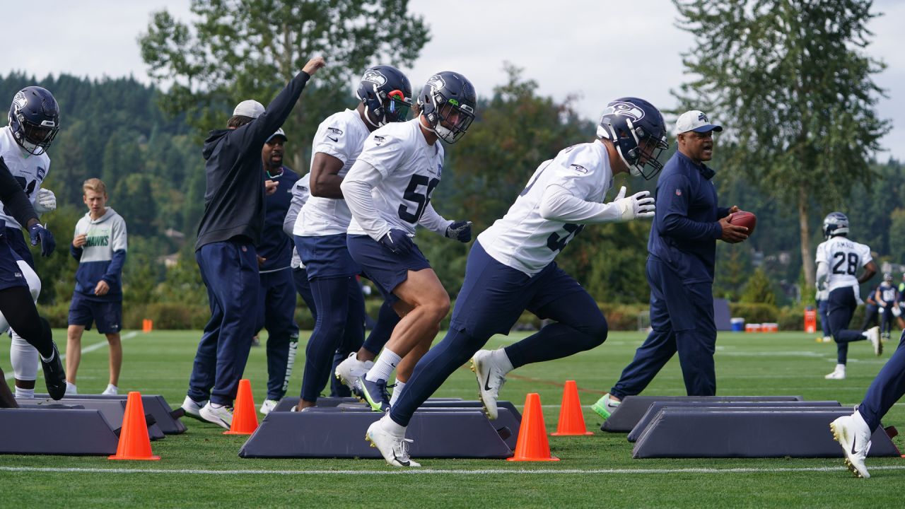 Seattle Seahawks activate Rasheem Green, elevate pair of practice squad  players - Field Gulls