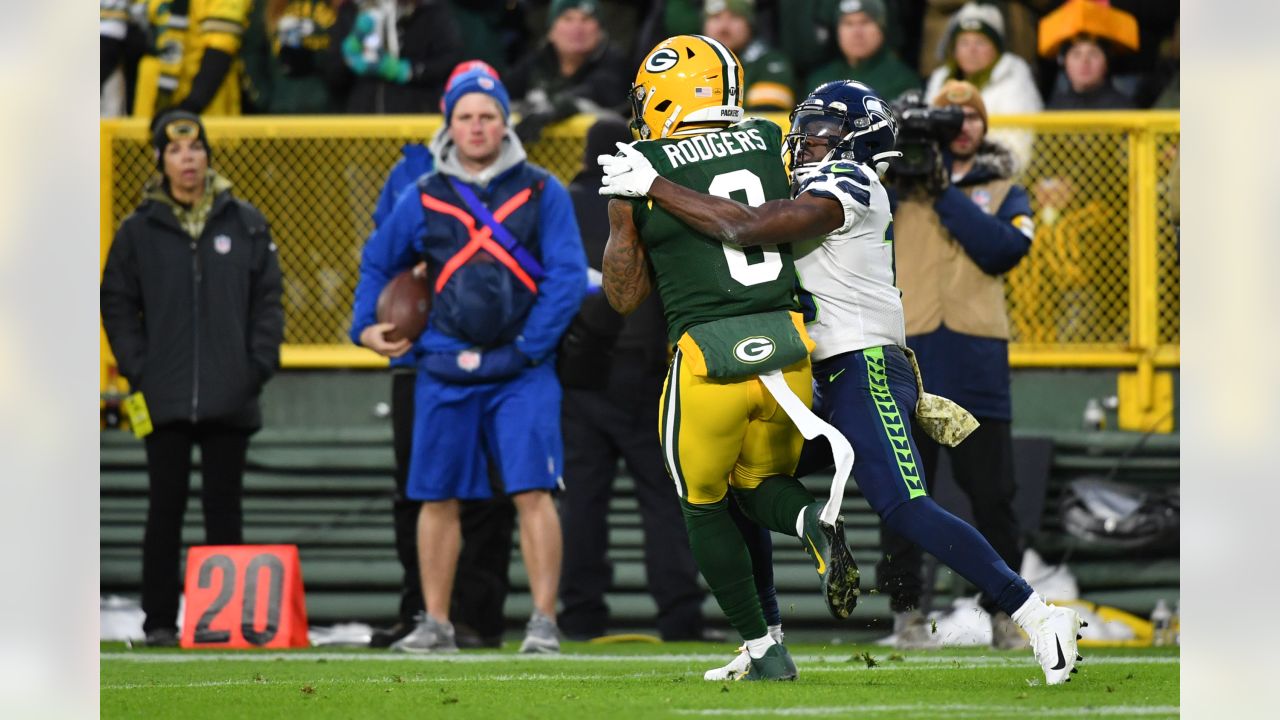 Russell Wilson has abysmal return, Seahawks shutout 17-0 by Packers - Field  Gulls