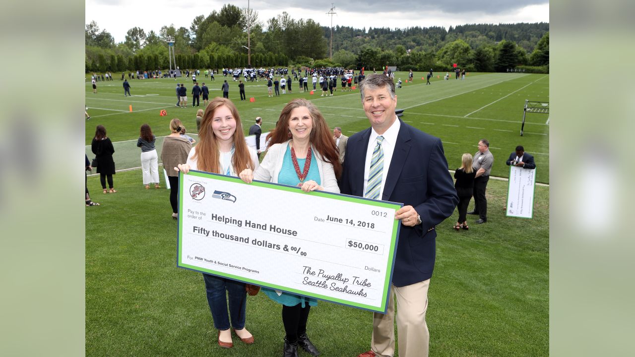 Seahawks partner with local company to upcycle banners and raise money for  charity