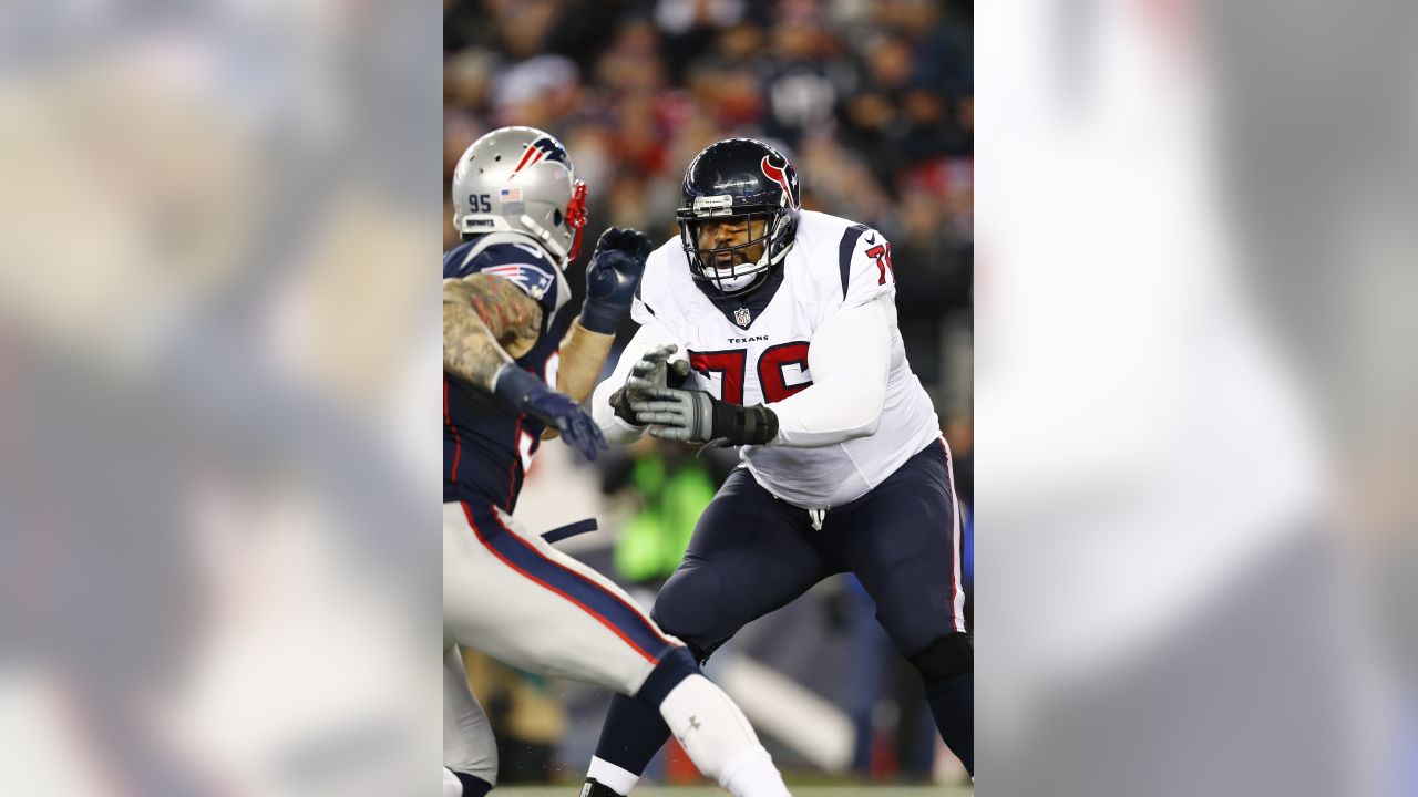 Seattle Seahawks offensive lineman Duane Brown (76) lines up for the snap  during an NFL football game against the Houston Texans, Sunday, Dec. 12,  2021, in Houston. (AP Photo/Matt Patterson Stock Photo - Alamy