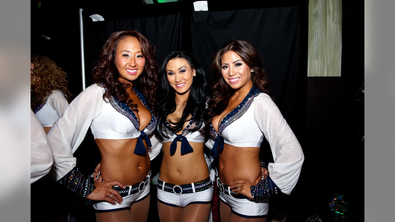 Seattle Seahawks Cheerleaders, Seattle Seahawks Sea Gals Cheerleaders  Calendar 2013 [PHOTOS]