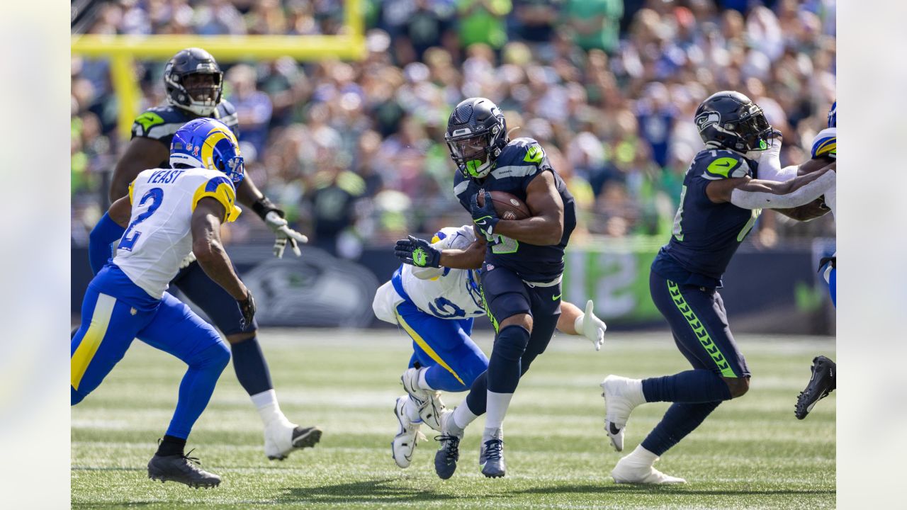 Seahawks' Kenneth Walker III named NFC Offensive Player of the Week