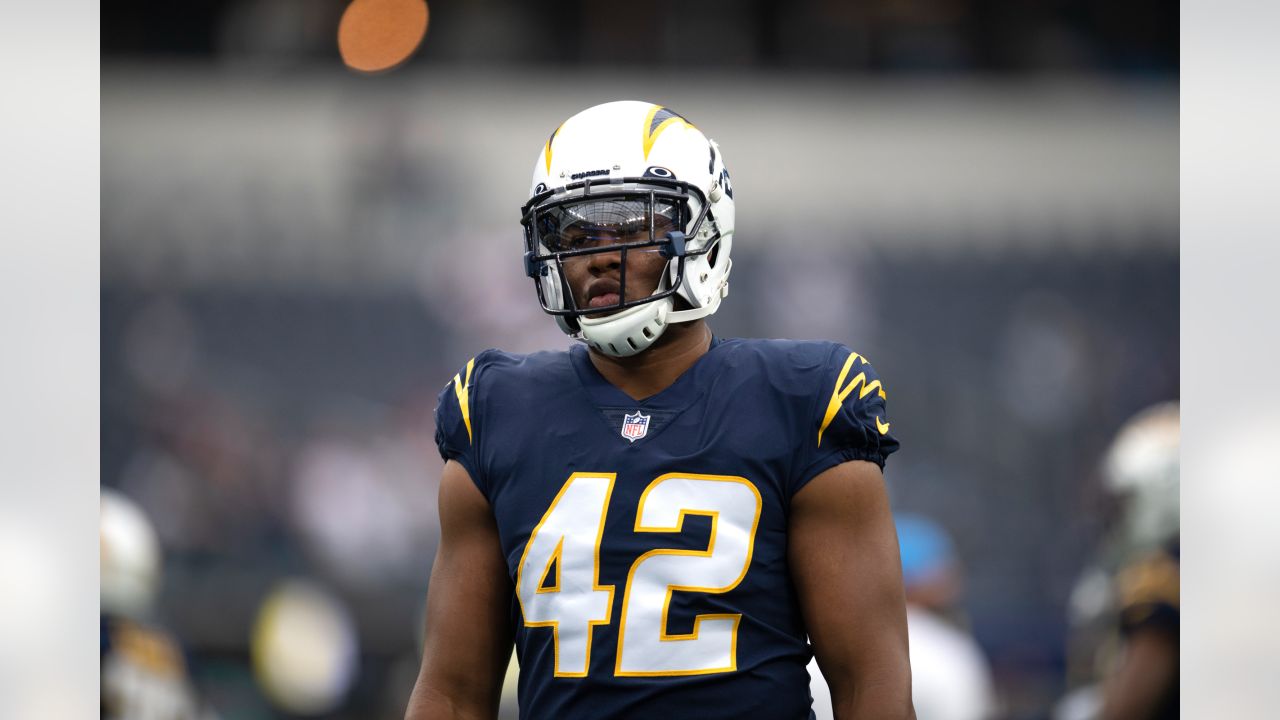 Los Angeles Chargers players huddle during an NFL football game against the  Los Angeles Rams during an NFL preseason football game, Saturday, Aug. 12,  2023, in Inglewood, Calif. (AP Photo/Kyusung Gong Stock