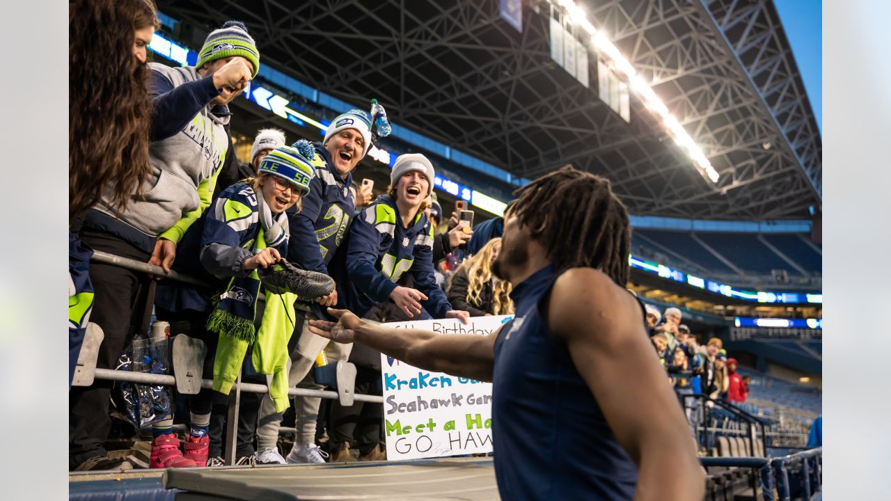 Seattle Seahawks Show Outpouring of Support for Buffalo Bills DB Damar  Hamlin - Sports Illustrated Seattle Seahawks News, Analysis and More