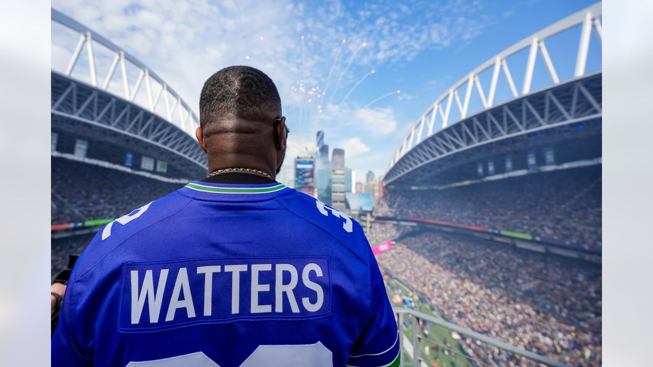 Ricky Watters will open up our season as the 12 Flag Raiser