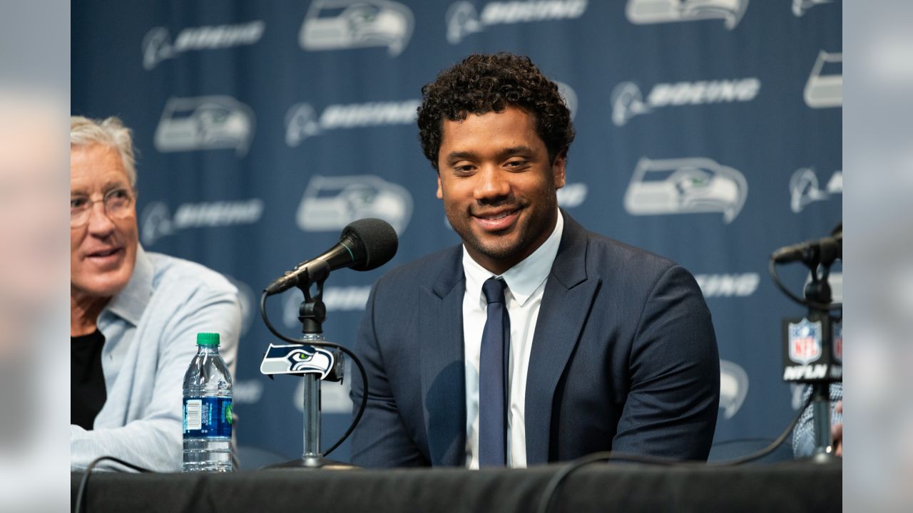 Sources: Seahawks agree to trade Russell Wilson to Denver - OPB