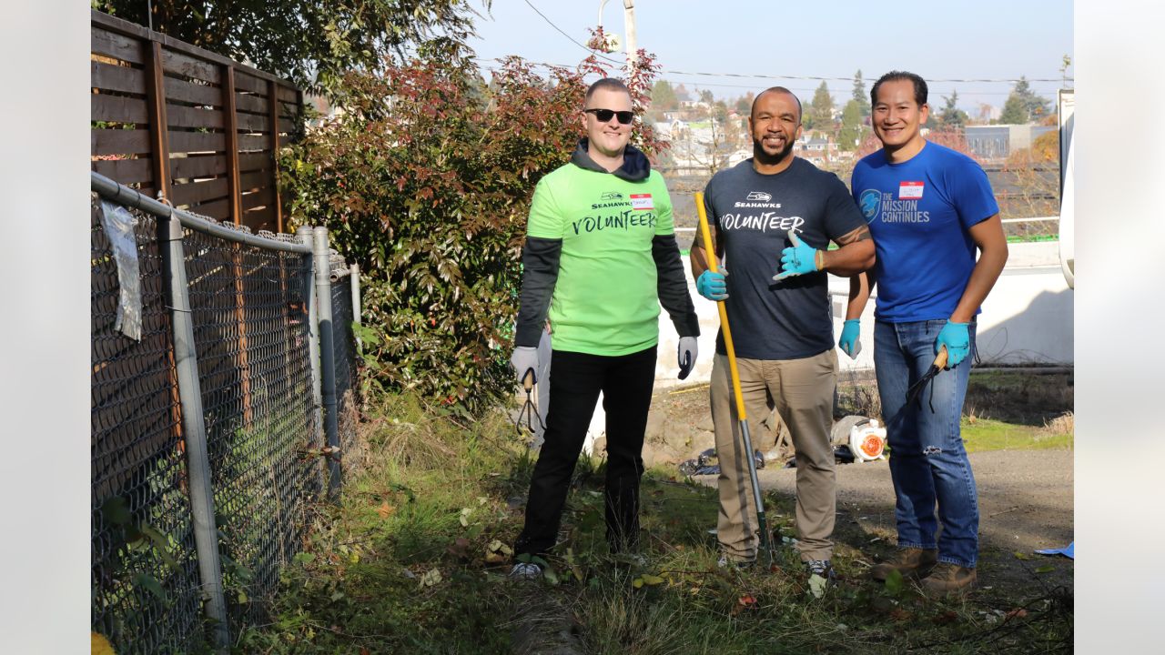 Seattle Seahawks Salute to Service with The Mission Continues - The Mission  Continues