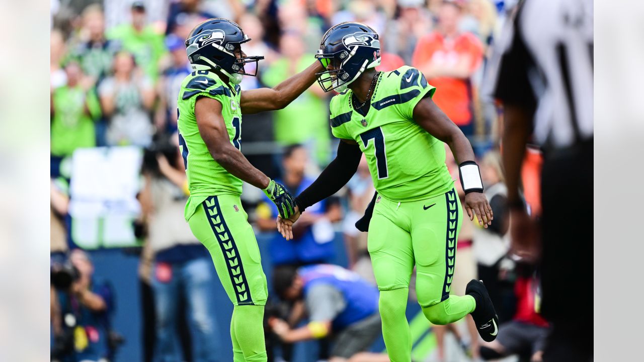 Broncos Vs. Seahawks Week 1 Monday Night Game Open Discussion Thread -  Steelers Depot