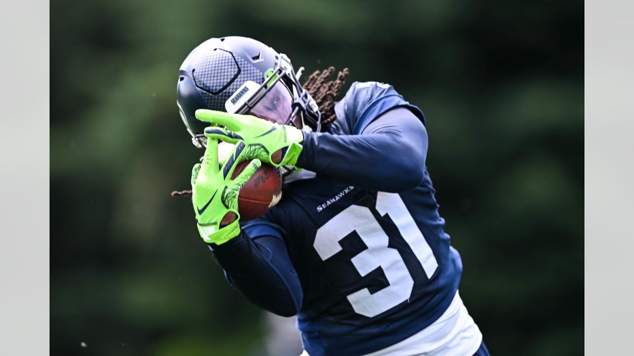 First look at S Julian Love in a #Seahawks uniform!