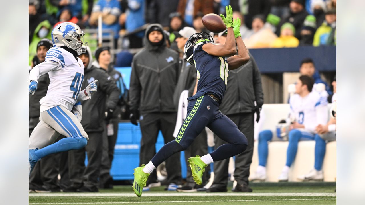 Detroit Lions walloped early, lose at Seattle Seahawks, 51-29