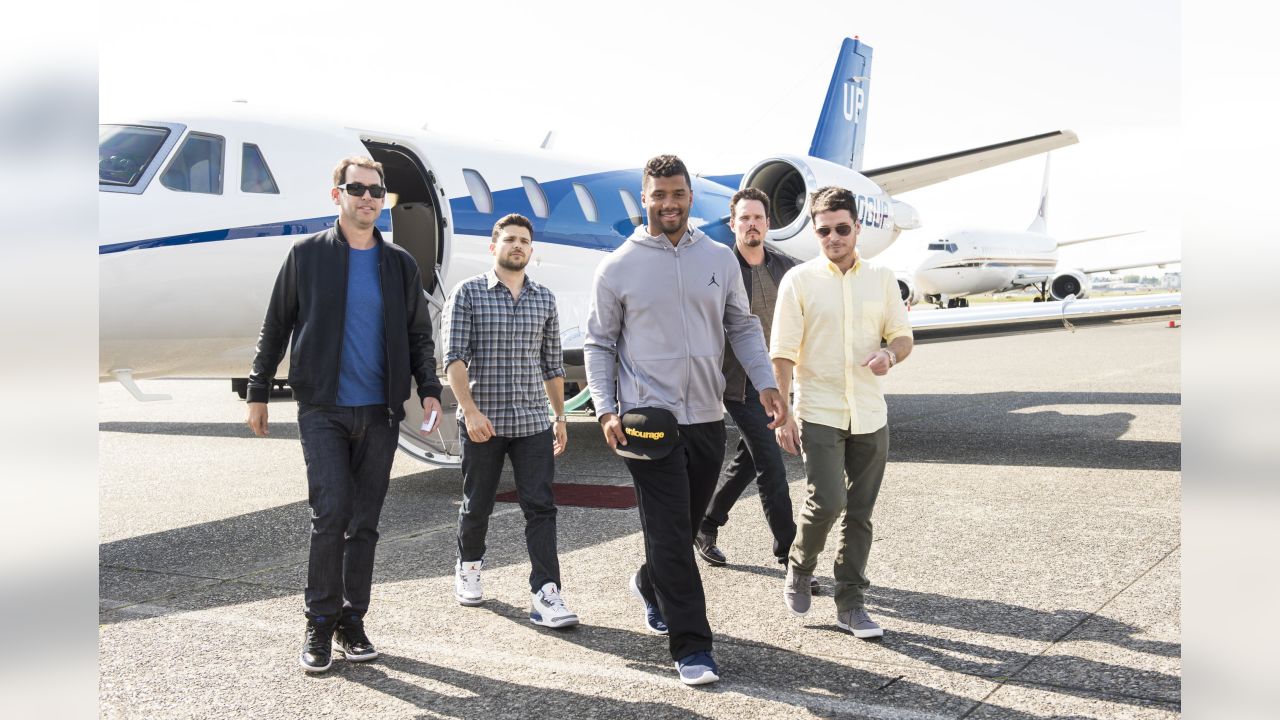 Russell wilson deals entourage