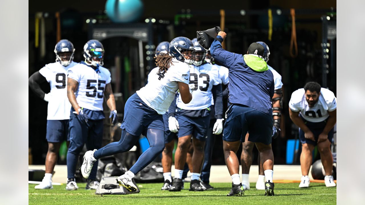 PHOTOS: Seahawks Gear Up For Day 2 Of Minicamp