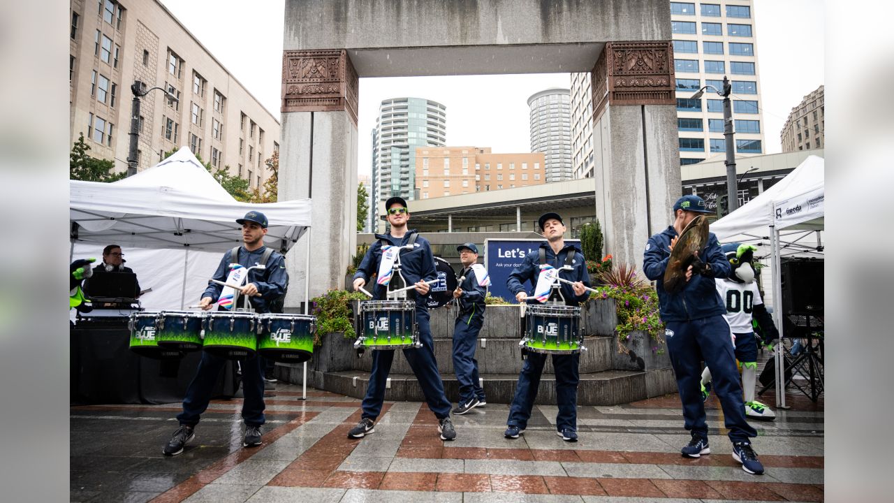 Seahawks Support Crucial Catch Campaign for Cancer Awareness and Early  Detection, in Collaboration with Virginia Mason Franciscan Health