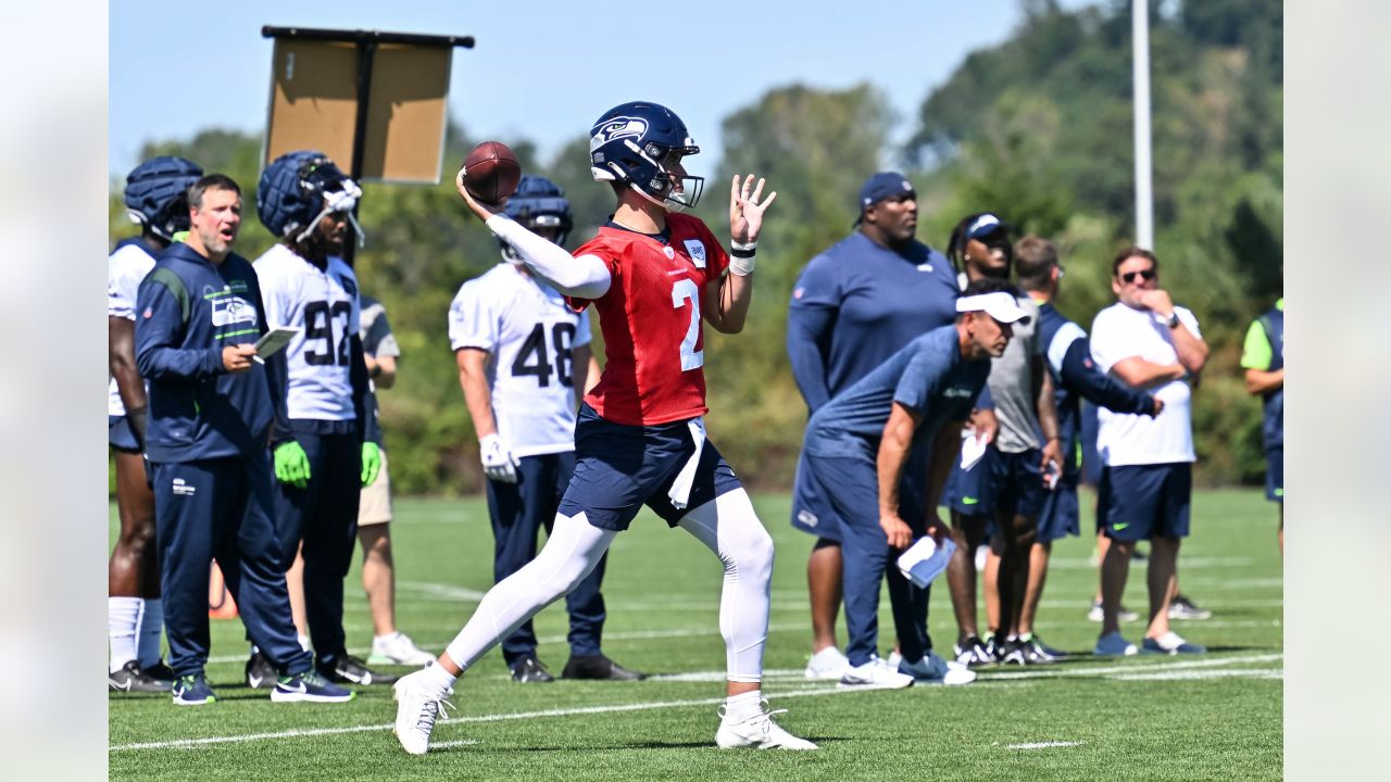 PHOTOS: Seahawks Return To Practice Following Their Victory In Preseason  Week 1