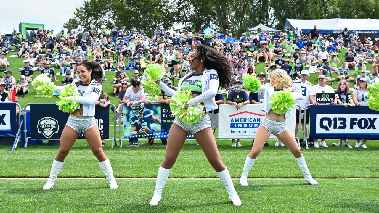 Welcome Back, 12s & Other Observations From Day 1 Of 2021 Seahawks Training  Camp