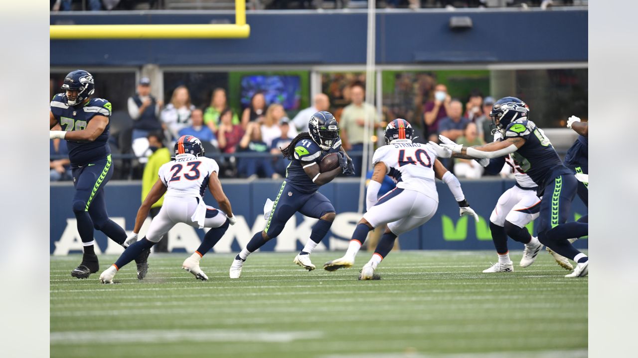 Russell Wilson, DK Metcalf, Bobby Wagner & Jamal Adams Named To NFL  Network's Top 100 Players of 2021 List