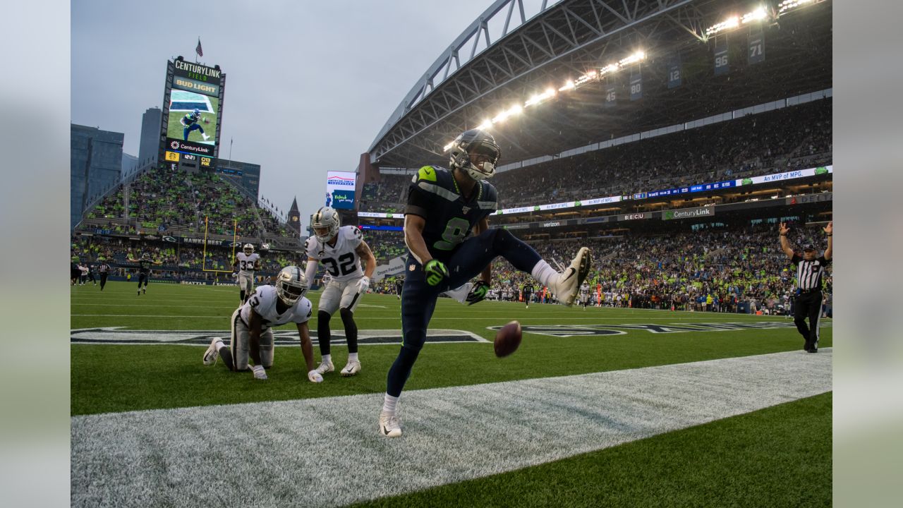 Seahawks hold off Raiders 17-15 to finish preseason with 3-1 record -  Seattle Sports