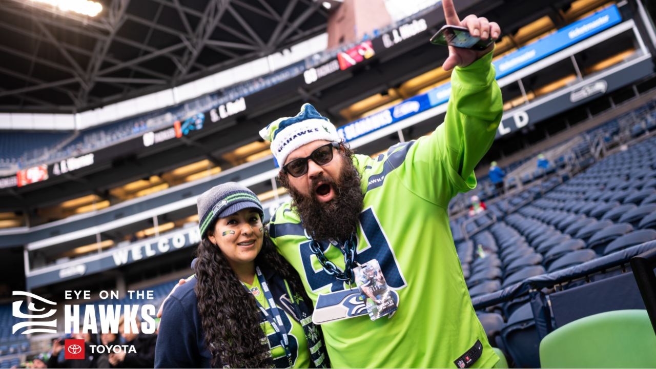 ARRIVAL PHOTOS: Cardinals Arrive For The Seahawks Game