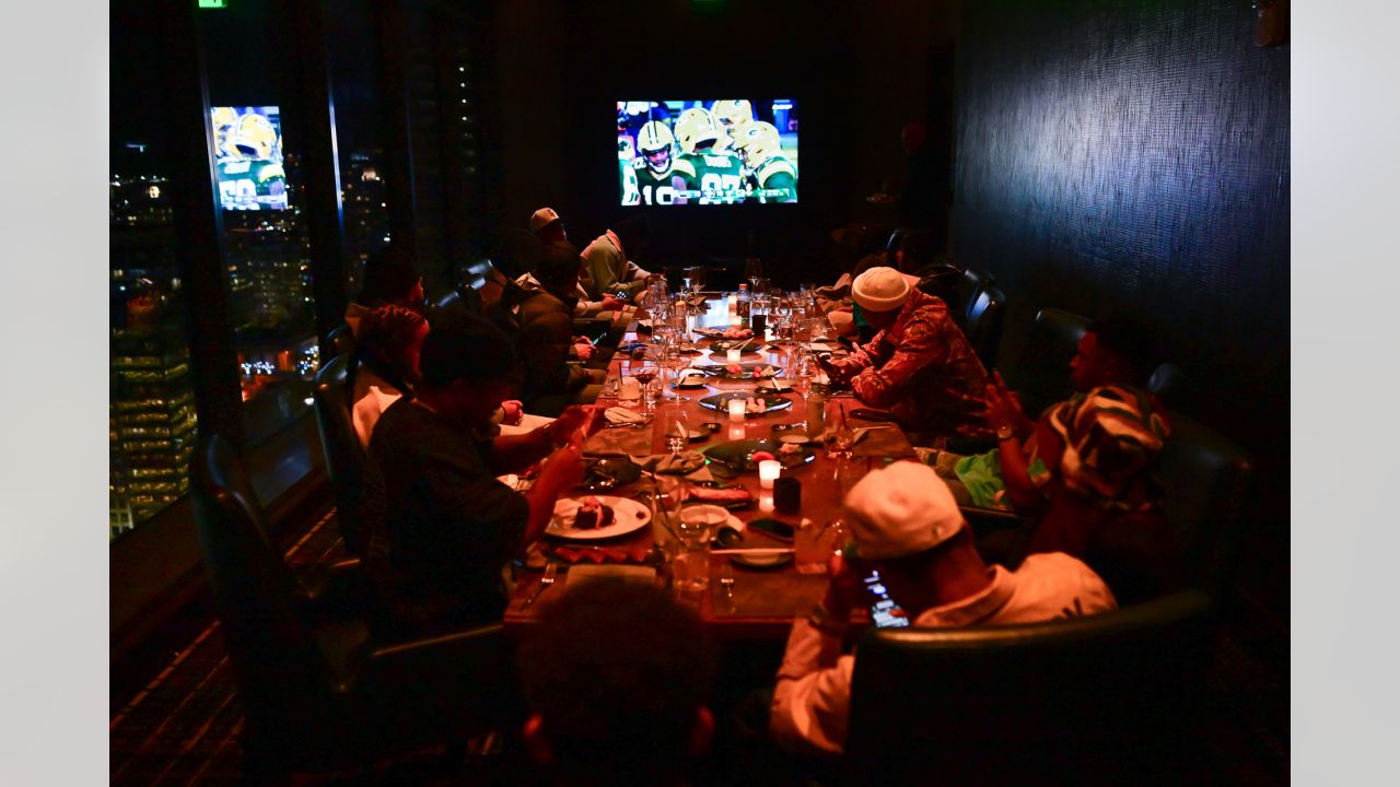 Behind-the-scenes photos of Packers locker room