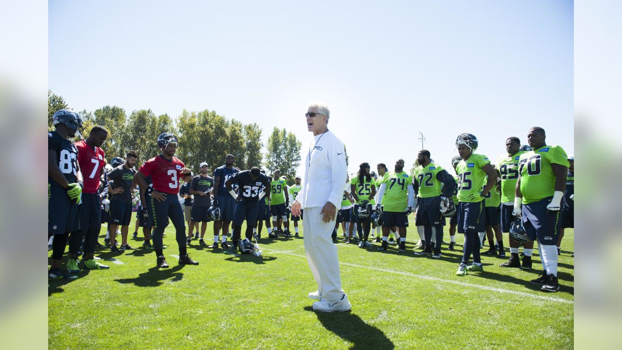 Seahawks Debut Green Practice Jerseys On First Day Of Training Camp