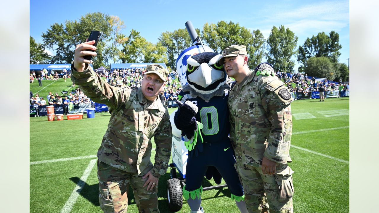 Redskins Training Camp: a touchdown with the troops