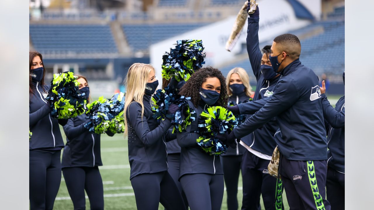 Thursday Round-Up: Behind The Scenes With Rookie Seahawks Dancer Geena