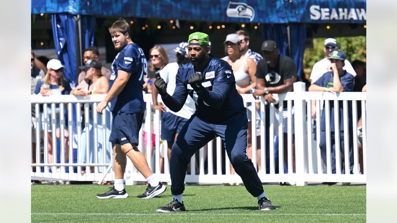 Bigger, Faster, Stronger': Seattle Seahawks TE Colby Parkinson Eyes  Starting Job After Breakout Year - Sports Illustrated Seattle Seahawks  News, Analysis and More