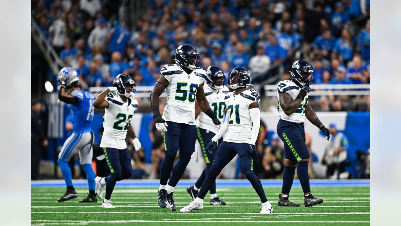 Detroit Lions disappoint raucous home crowd, lose to Seahawks once