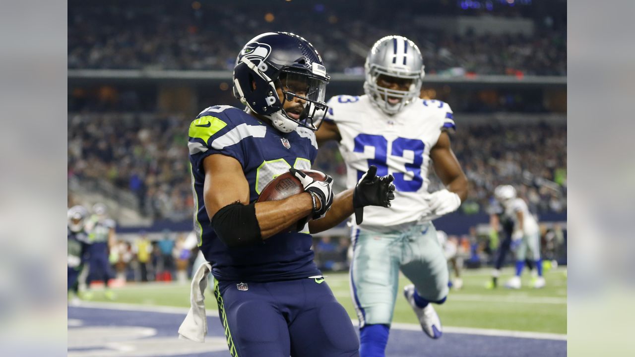 Seattle Seahawks' Doug Baldwin (89) celebrates his touchdown catch with  Fred Jackson during the second half of an NFL football game against the  Green Bay Packers Sunday, Sept. 20, 2015, in Green