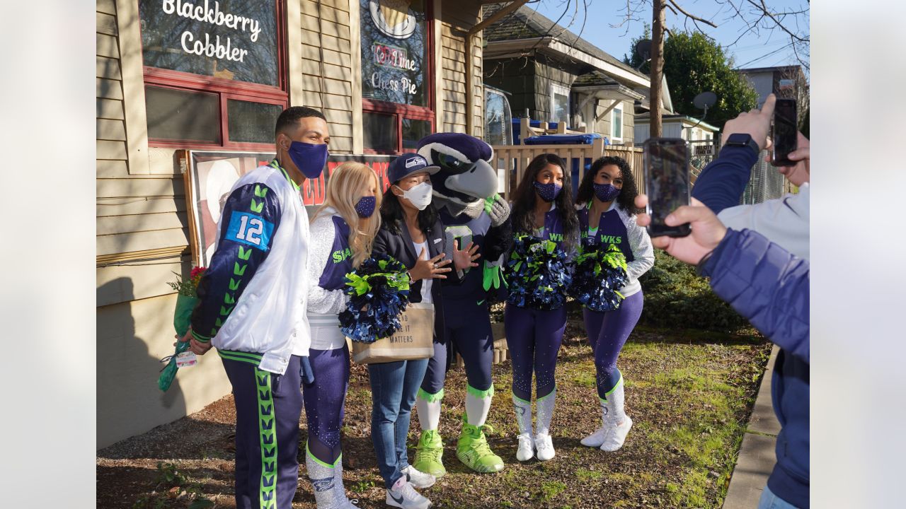 Seattle Seahawks - Alexander the Great. With Shaun Alexander's Seahawks  Ring of Honor ceremony coming this Sunday, we're dedicating this week to  one of the best Seahawks to ever play.