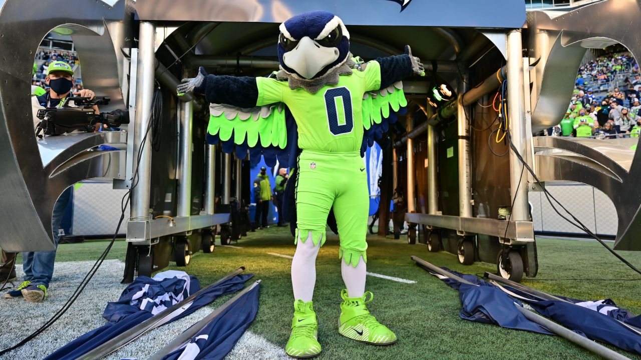 PHOTOS: Top Shots Of Seahawks Mascot Blitz From The 2022 Season