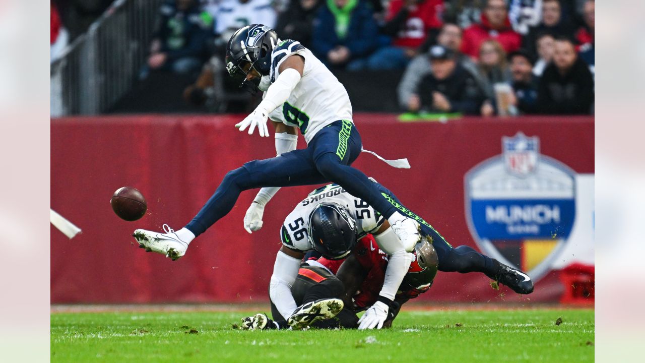 NFL Week 10, Seahawks vs. Buccaneers: Seattle falls 21-16 in Germany -  Field Gulls