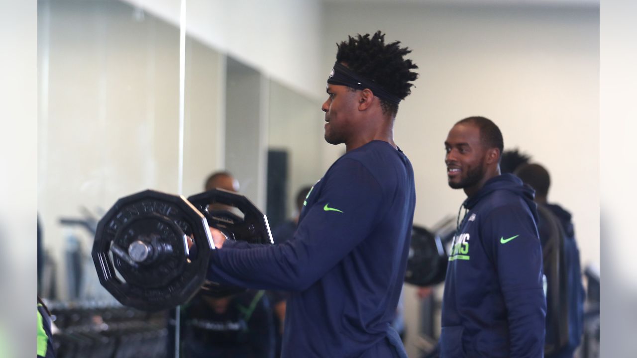 NFL Fit: Training Tips From the Seattle Seahawks Strength Coach - Men's  Journal